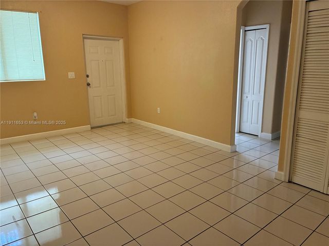 1536 SE 25th St 101, Homestead, FL 33035