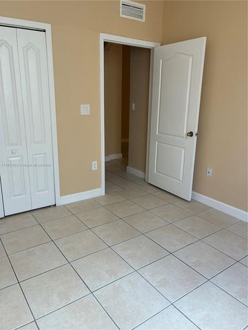 1536 SE 25th St 101, Homestead, FL 33035