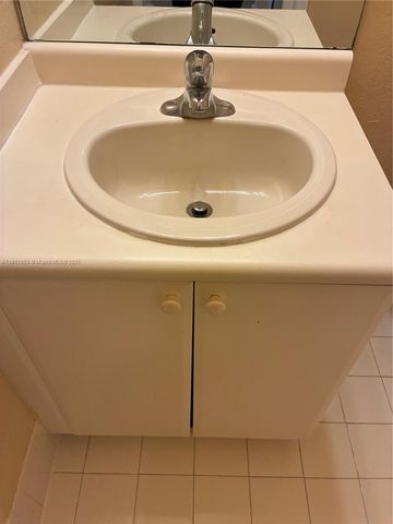 1536 SE 25th St 101, Homestead, FL 33035