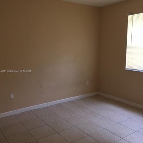 1536 SE 25th St 101, Homestead, FL 33035