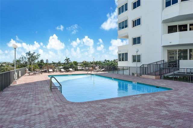 333 Sunset Drive 502, Fort Lauderdale, FL 33301