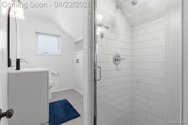 310 E Oakridge Street, Ferndale, MI 48220