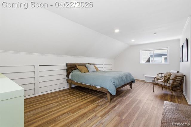 310 E Oakridge Street, Ferndale, MI 48220