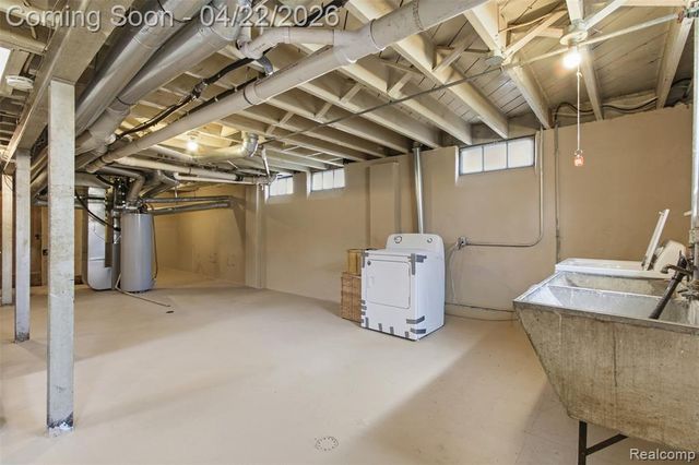 310 E Oakridge Street, Ferndale, MI 48220