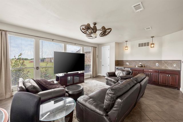 219 Mohundro Road, Ferris, TX 75125