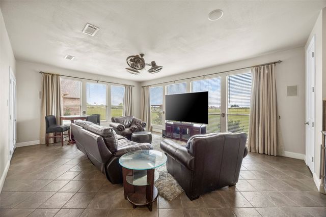 219 Mohundro Road, Ferris, TX 75125