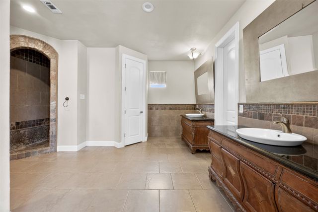 219 Mohundro Road, Ferris, TX 75125