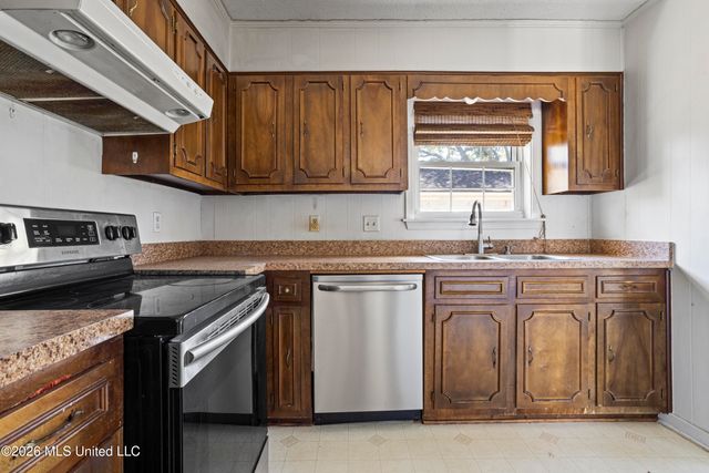 314 Jamaica Drive, Ocean Springs, MS 39564