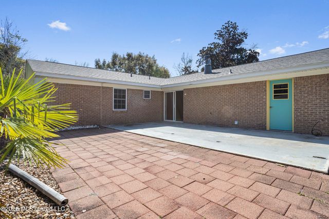 314 Jamaica Drive, Ocean Springs, MS 39564