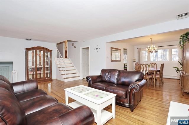 5 Linden, Emerson, NJ 07630