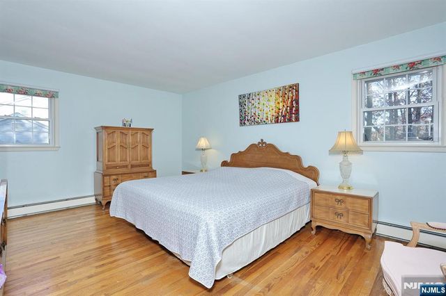 5 Linden, Emerson, NJ 07630