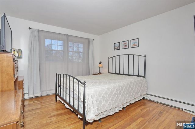 5 Linden, Emerson, NJ 07630