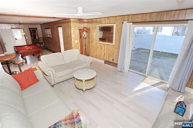 5 Linden, Emerson, NJ 07630