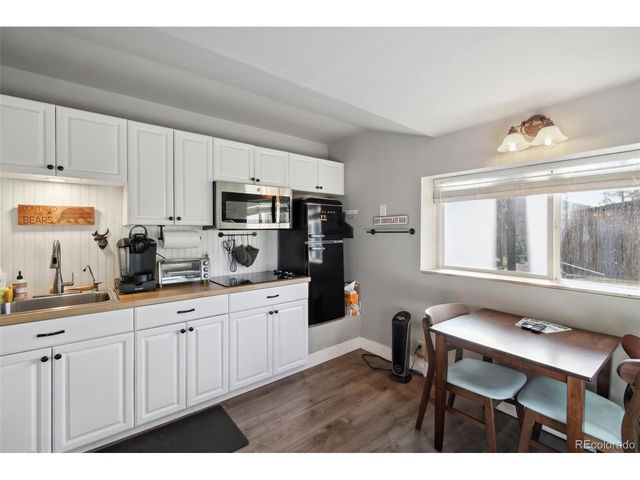 7952 Kunst Rd, Golden, CO 80403