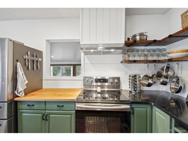 7952 Kunst Rd, Golden, CO 80403