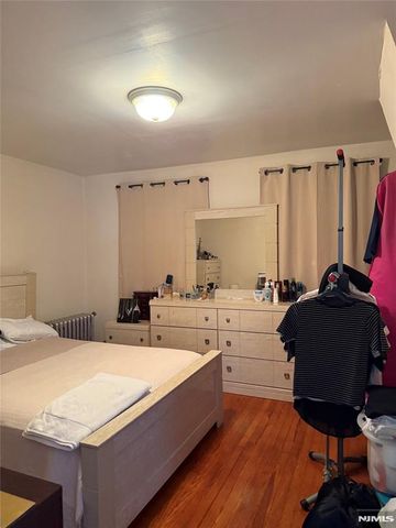 346 Jefferson Street, Orange, NJ 07050