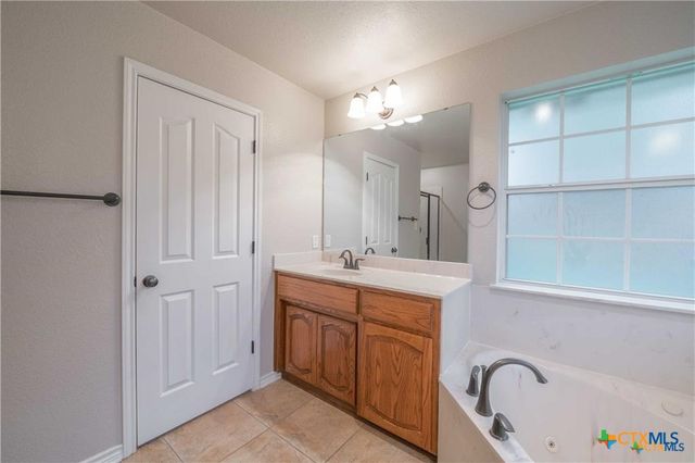 6201 Flag Stone Drive, Killeen, TX 76542