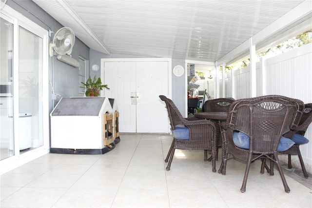 10301 FERNGLEN PLACE, Tampa, FL 33624