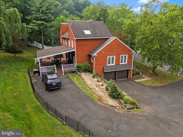 2002 PAR DR, Doylestown, PA 18901