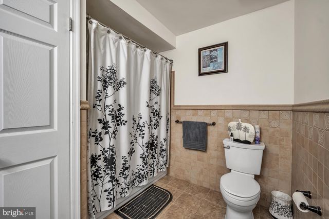 2002 PAR DR, Doylestown, PA 18901