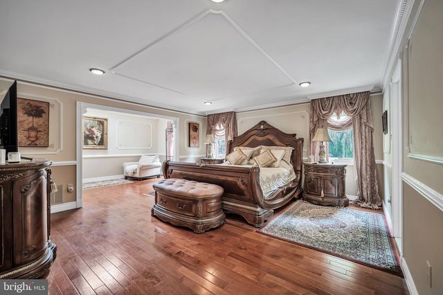 2002 PAR DR, Doylestown, PA 18901