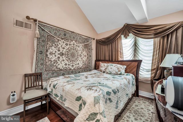 2002 PAR DR, Doylestown, PA 18901
