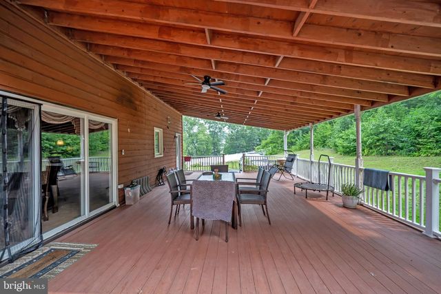 2002 PAR DR, Doylestown, PA 18901