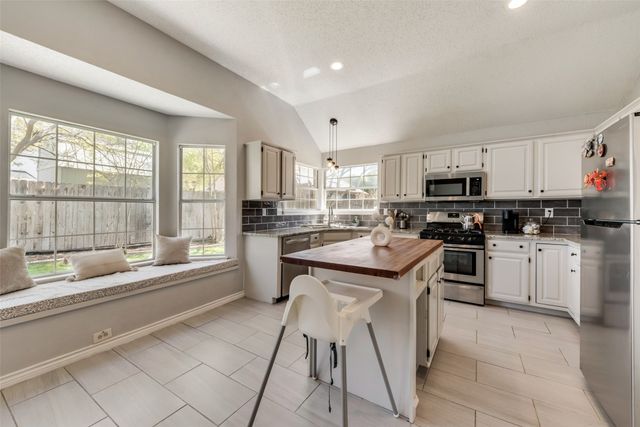 7404 Catlow Court, Fort Worth, TX 76137