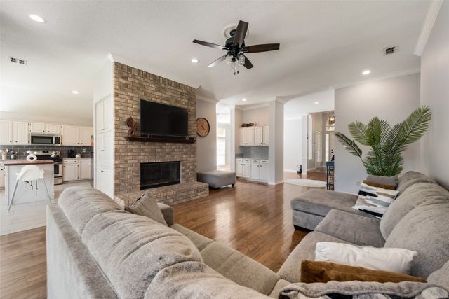 7404 Catlow Court, Fort Worth, TX 76137