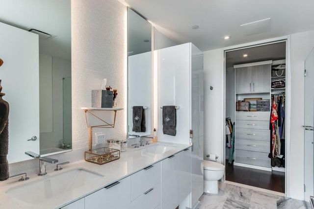 301 West Ave 2007, Austin, TX 78701