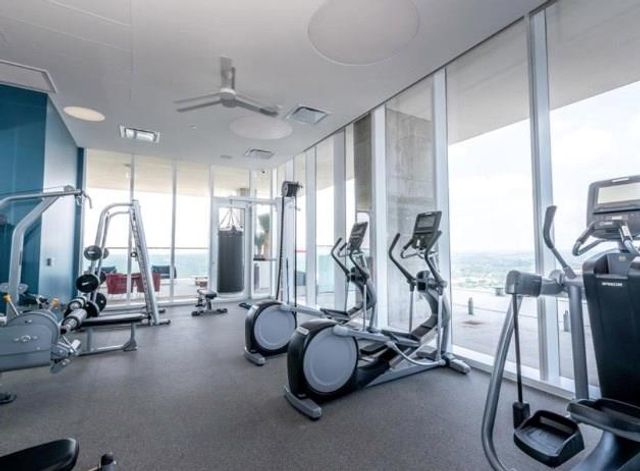 301 West Ave 2007, Austin, TX 78701