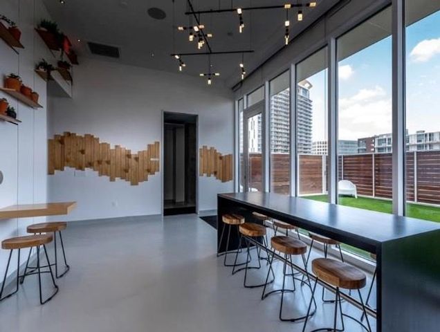 301 West Ave 2007, Austin, TX 78701