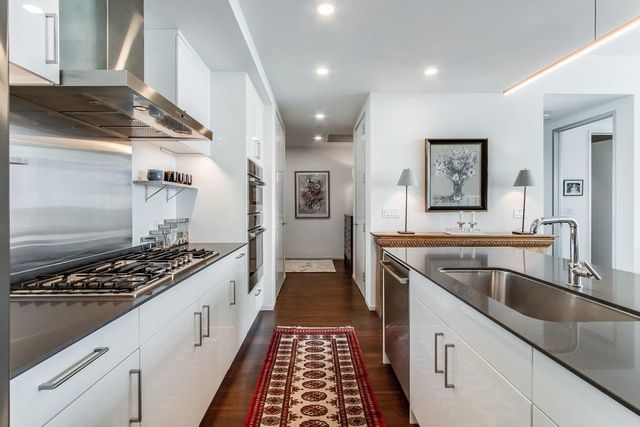 301 West Ave 2007, Austin, TX 78701