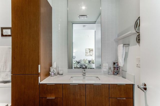 301 West Ave 2007, Austin, TX 78701