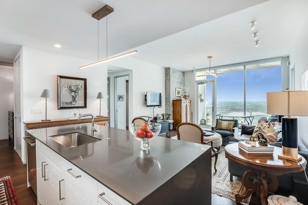 301 West Ave 2007, Austin, TX 78701