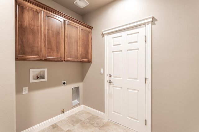 3241 Lemurian Road, Redding, CA 96002