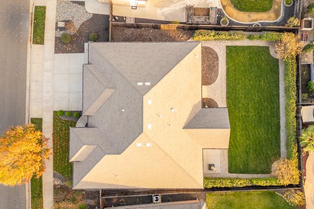 3241 Lemurian Road, Redding, CA 96002