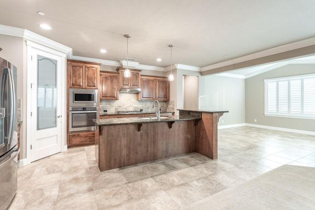 3241 Lemurian Road, Redding, CA 96002