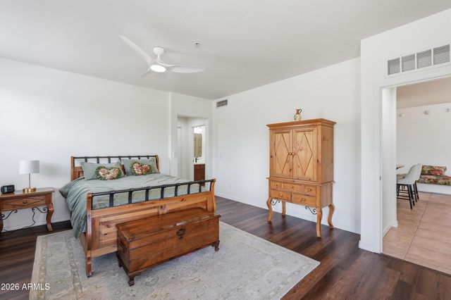 2140 W TALLGRASS Trail 107, Phoenix, AZ 85085