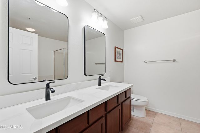 2140 W TALLGRASS Trail 107, Phoenix, AZ 85085