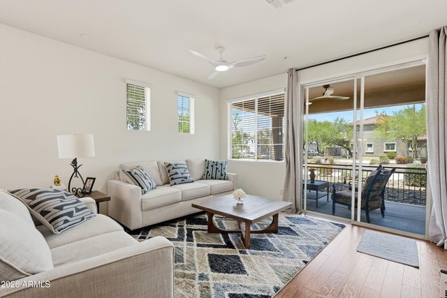 2140 W TALLGRASS Trail 107, Phoenix, AZ 85085