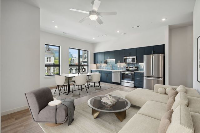 1014 16th Ave S Unit 107, Nashville, TN 37212