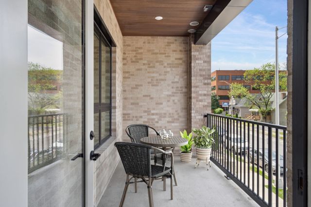 1014 16th Ave S Unit 107, Nashville, TN 37212
