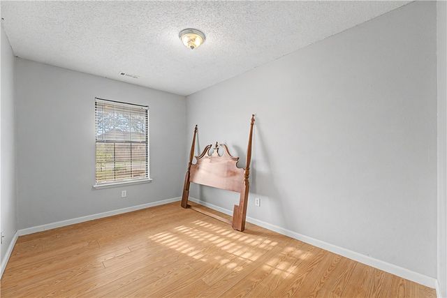 182 N Hunter Street, Farmington, AR 72730