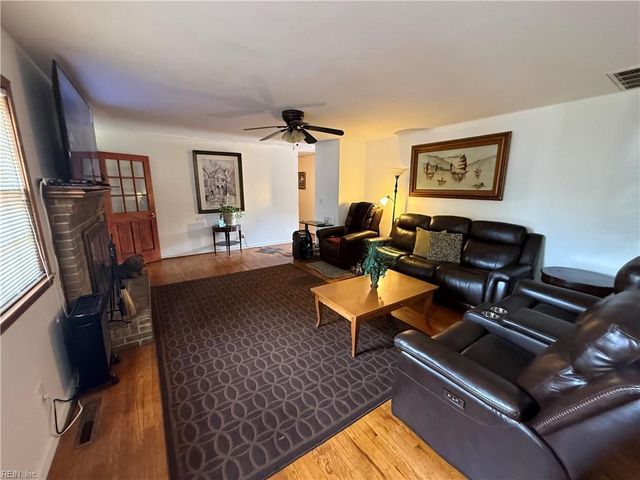 316 Citizen CIR, Chesapeake, VA 23325