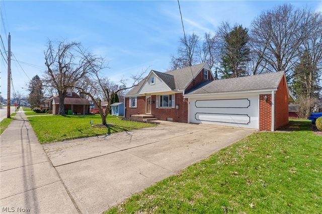 455 Royer Avenue NW, North Canton, OH 44720