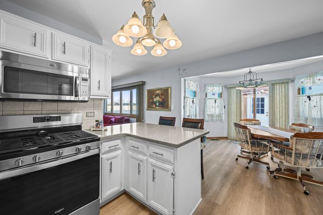 4862 Bay View Drive, Richton Park, IL 60471