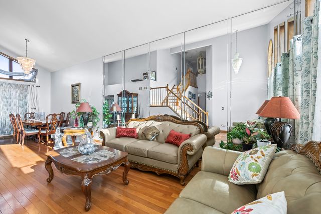 4862 Bay View Drive, Richton Park, IL 60471