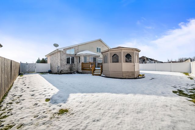 4862 Bay View Drive, Richton Park, IL 60471