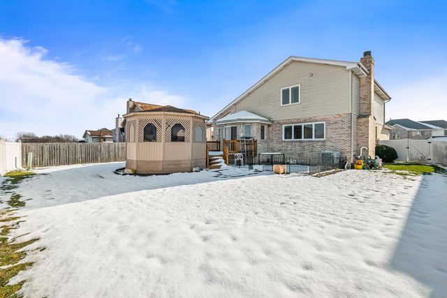 4862 Bay View Drive, Richton Park, IL 60471